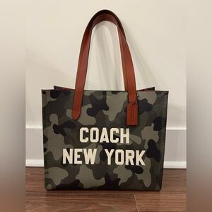 Coach Relay Tote Bag 34 - Camo Print